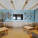 Zeyt Hotel *